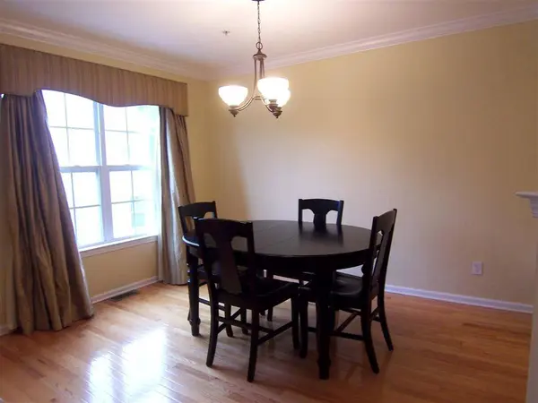 1316 Overhill St, Westfield Town, NJ 07090