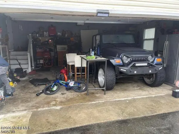 1055 Farmingdale Road, Jackson, NJ 08527