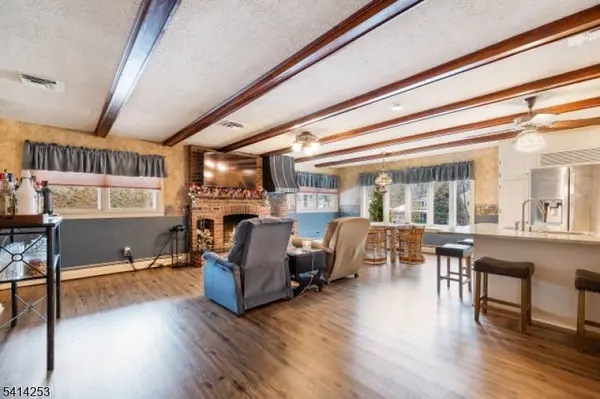 403 Roberts Ln, Scotch Plains Twp., NJ 07076