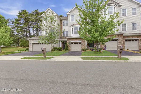 346 Hawthorne Lane, Barnegat, NJ 08005
