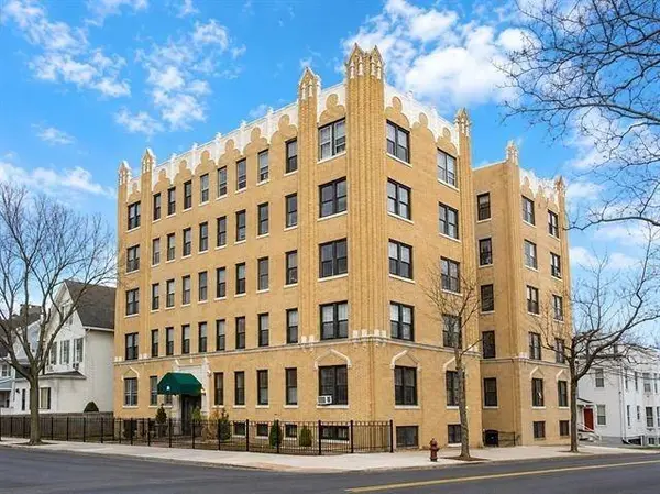 50 RESERVOIR AVE #306