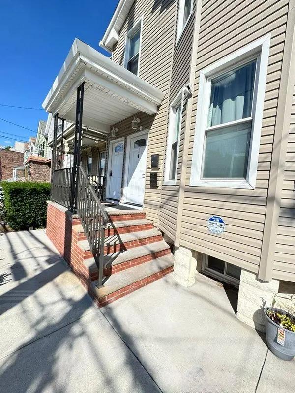 248 PROSPECT AVE #2nd floor, Bayonne, NJ 07002