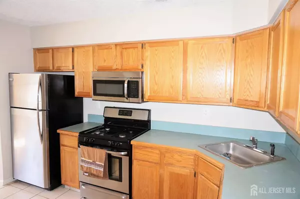 62 Colleen CT, South Brunswick, NJ 08824