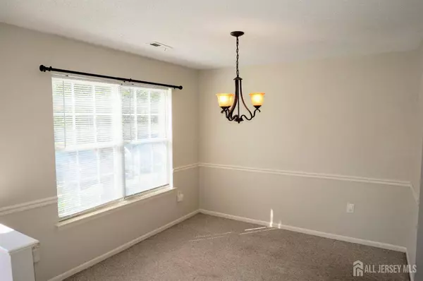 62 Colleen CT, South Brunswick, NJ 08824