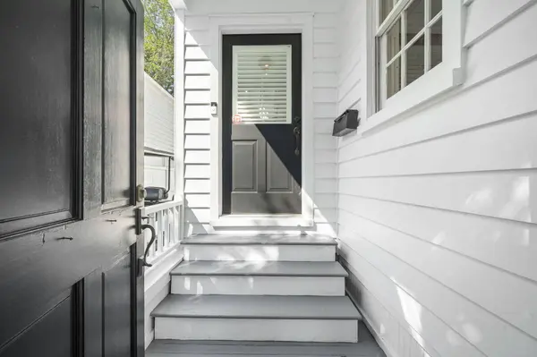 57 Ashe St, Charleston, SC 29403