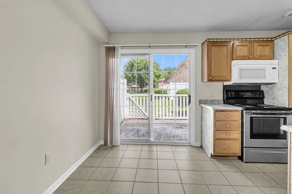 107 Hickory Ln #Unit D, Ladson, SC 29456
