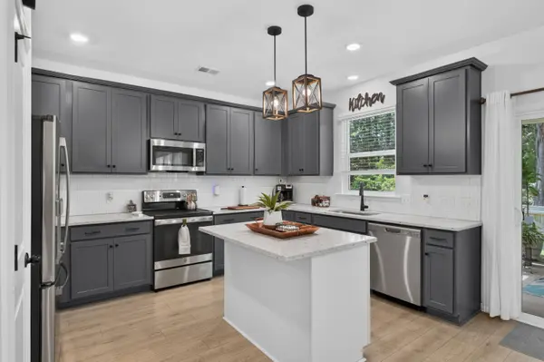 8805 Citronella Way, North Charleston, SC 29406