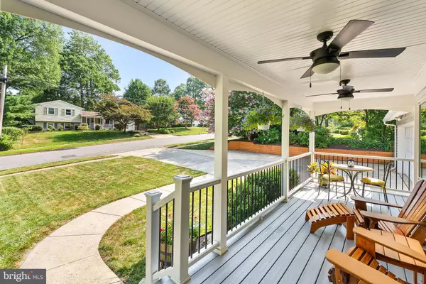 9305 ASHMEADE DR, Fairfax, VA 22032