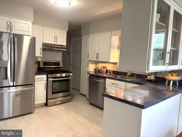 5931 1ST ST S, Arlington, VA 22204