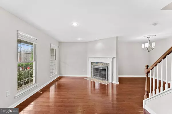 14503 SKIPTON CT, Centreville, VA 20121