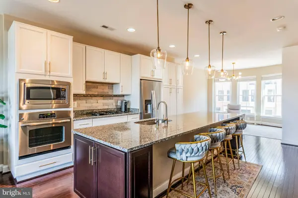 20401 CODMAN DR, Ashburn, VA 20147