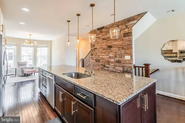 20401 CODMAN DR, Ashburn, VA 20147