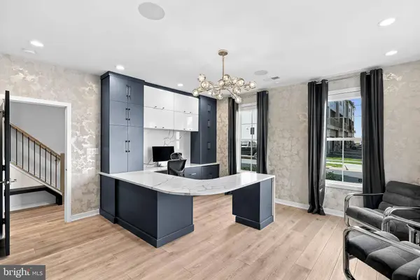 43447 WILCOX TER, Ashburn, VA 20148