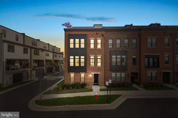 43447 WILCOX TER, Ashburn, VA 20148