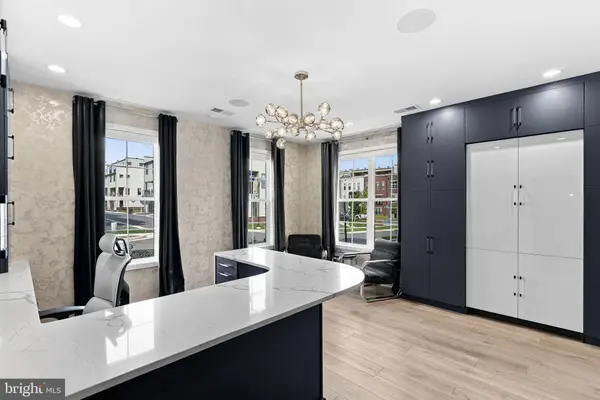 43447 WILCOX TER, Ashburn, VA 20148