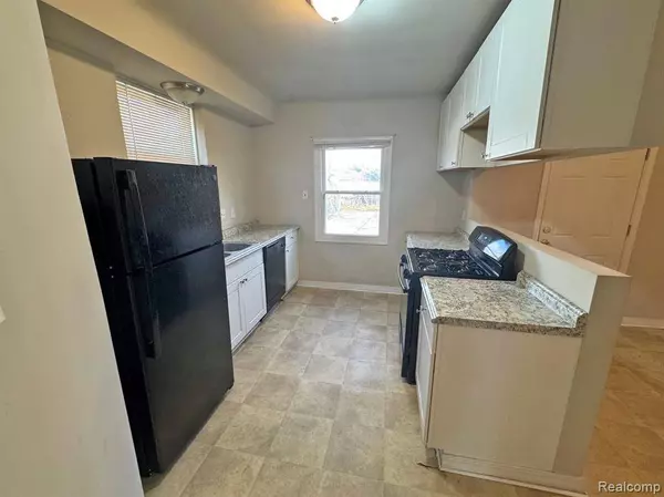 20179 CANTERBURY Road, Detroit, MI 48221