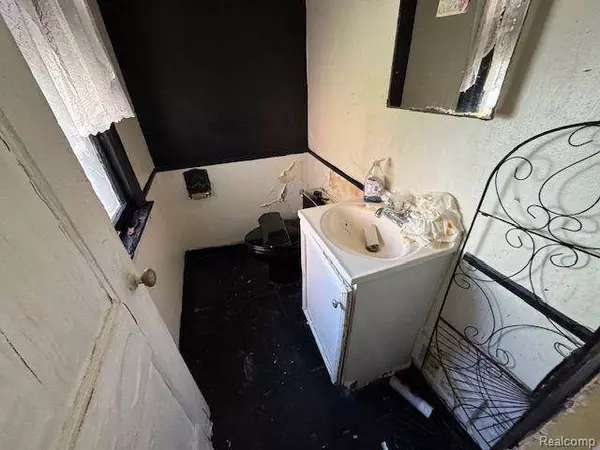 14616 VAUGHAN Street, Detroit, MI 48223