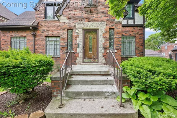 19537 Lancashire Street, Detroit, MI 48223