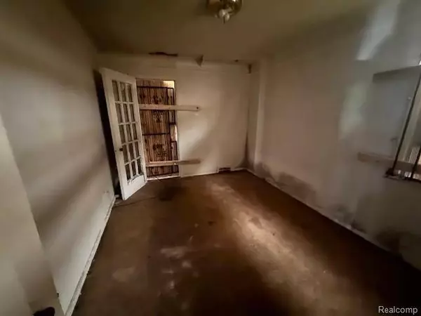 18460 Ferguson Street, Detroit, MI 48235