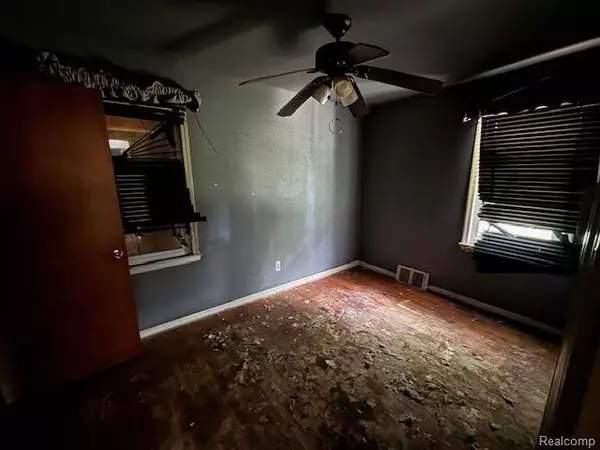 9590 Schaefer Highway, Detroit, MI 48227