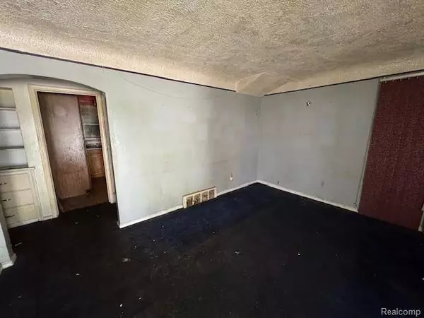 9590 Schaefer Highway, Detroit, MI 48227