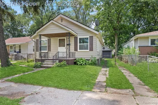 23385 Powell Avenue, Hazel Park, MI 48030