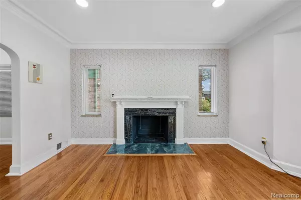 20179 CANTERBURY Road, Detroit, MI 48221