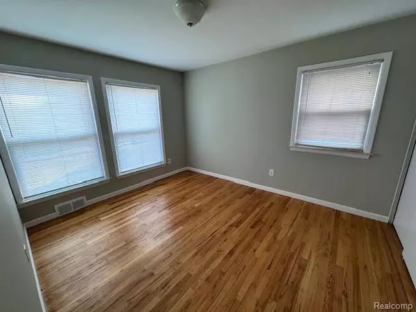 1211 AMELIA Avenue, Royal Oak, MI 48073