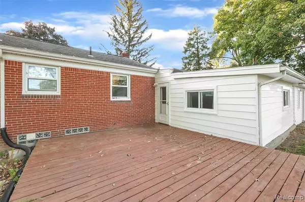 30590 Campbell Street, Warren, MI 48093