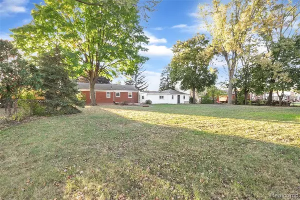 30590 Campbell Street, Warren, MI 48093