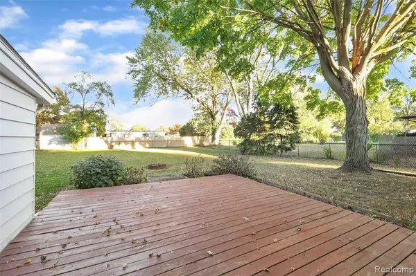 30590 Campbell Street, Warren, MI 48093