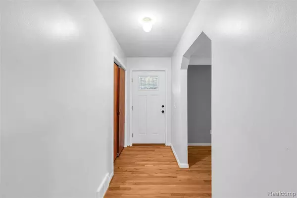 30590 Campbell Street, Warren, MI 48093