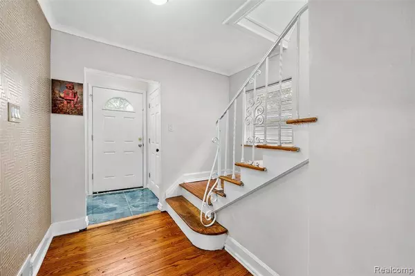 20179 CANTERBURY Road, Detroit, MI 48221