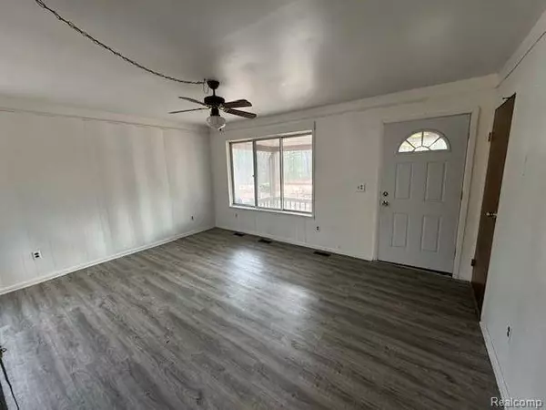 1115 E Granet AVE, Gladwin, MI 48030