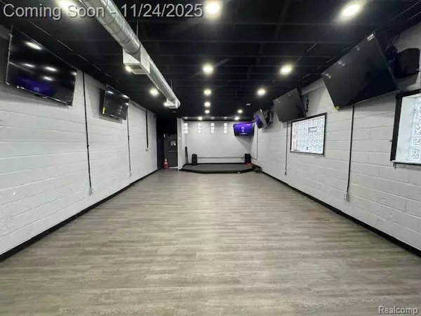 19200 Conant ST, Detroit, MI 48234