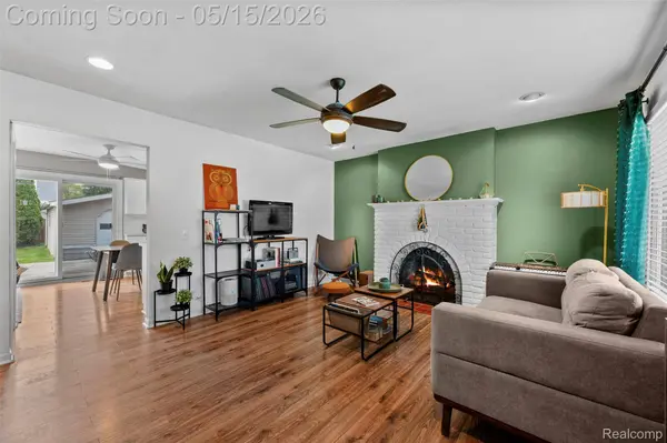 327 Tecumseh ST, Clawson, MI 48017