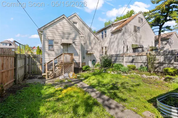 11338 Lumpkin ST, Hamtramck, MI 48212