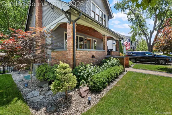 728 N Washington AVE, Royal Oak, MI 48067