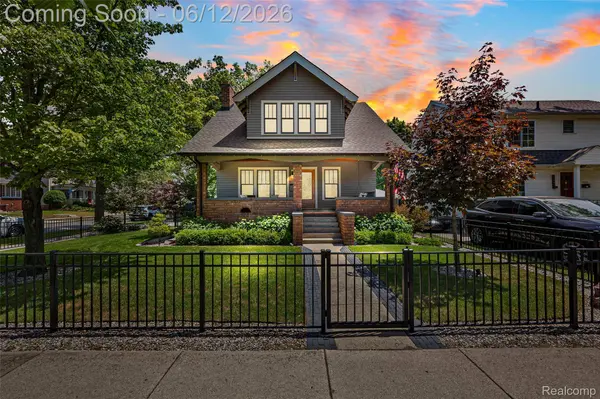 728 N Washington AVE, Royal Oak, MI 48067