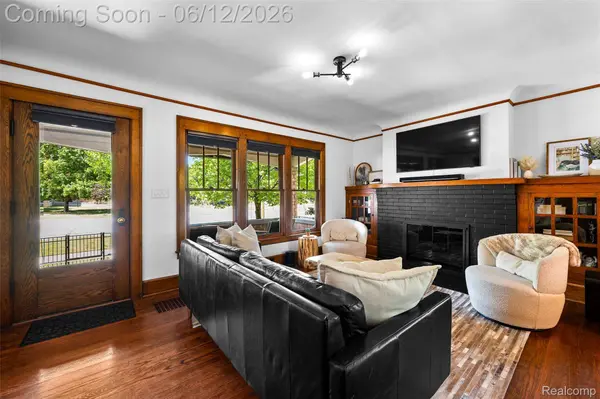 728 N Washington AVE, Royal Oak, MI 48067