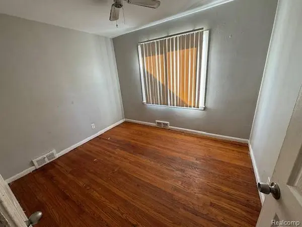 22641 Pembroke AVE, Detroit, MI 48219