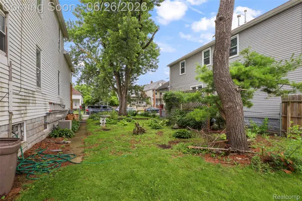 11344 Lumpkin ST, Hamtramck, MI 48212