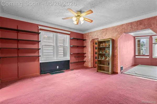 11344 Lumpkin ST, Hamtramck, MI 48212