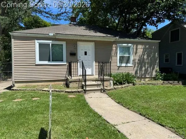 1825 Barrett AVE, Royal Oak, MI 48067