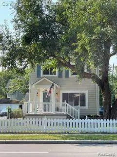 233 W 12 MILE RD, Royal Oak, MI 48073