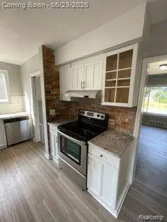 233 W 12 MILE RD, Royal Oak, MI 48073