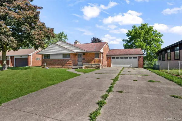 25212 Fairway DR