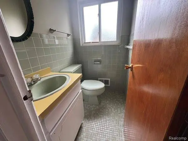 309 E Farnum AVE, Royal Oak, MI 48067