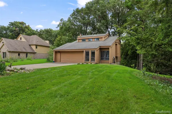 20 Lakeview DR