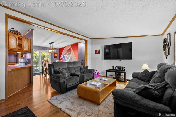 350 Barker RD, Northfield, MI 48189